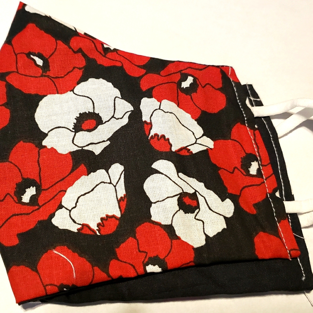 Reversible face covering / mask